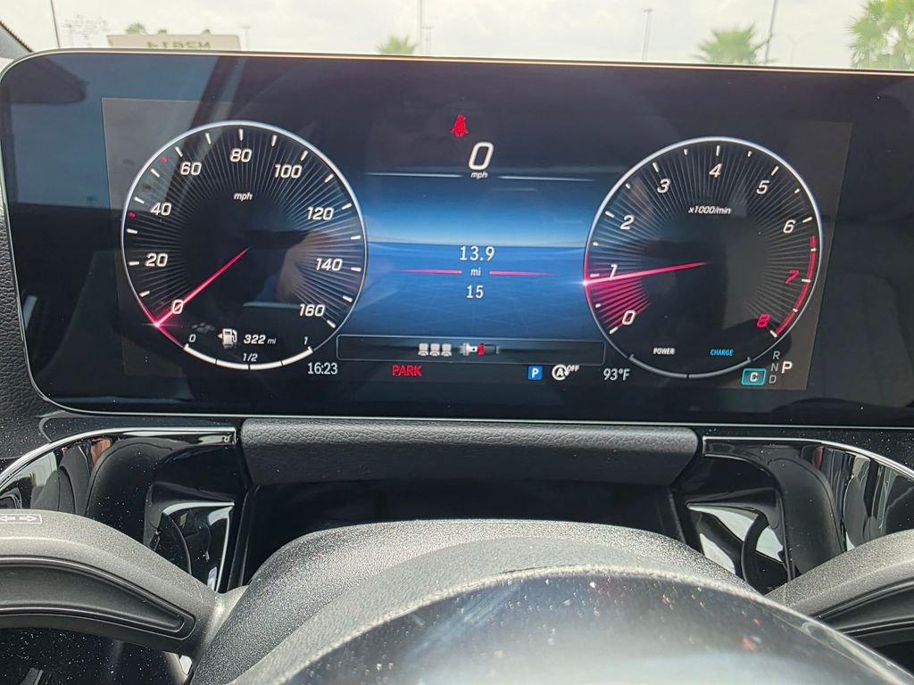 New 2026 Polar White Mercedes-Benz GLA 250 image 22