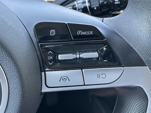 Used 2021  Hyundai SEL image 19