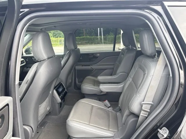 Used 2021 Black Lincoln Reserve image 10