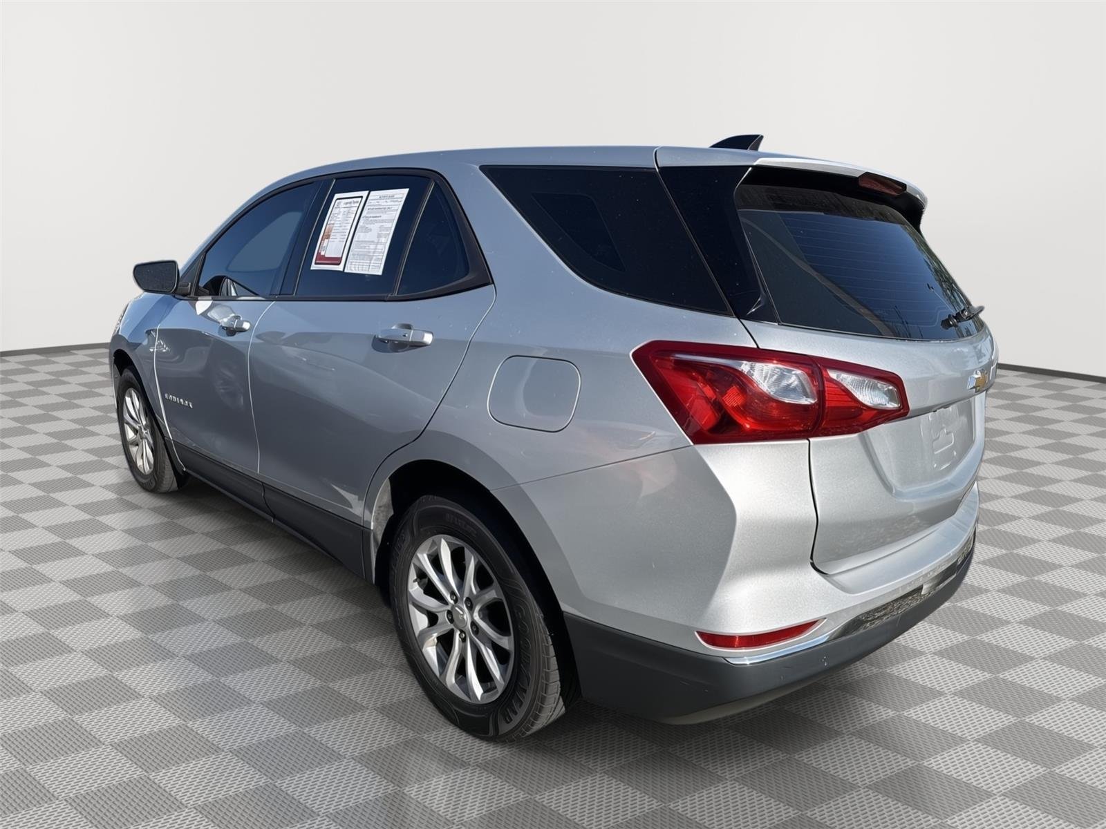 Used 2018 Silver Ice Metallic Chevrolet LS image 10