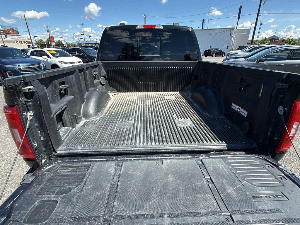 Used 2021 Agate Black Metallic Ford XLT image 27