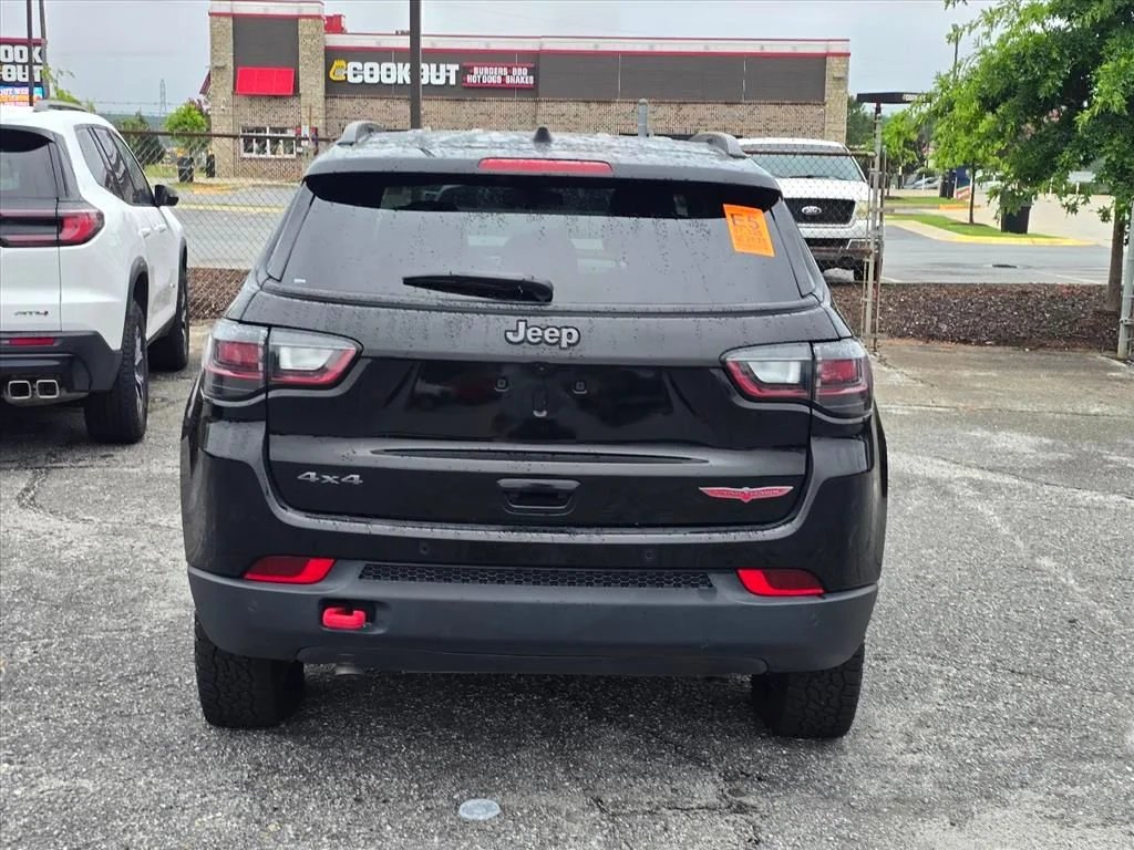 Used 2025 Black Jeep Trailhawk image 11