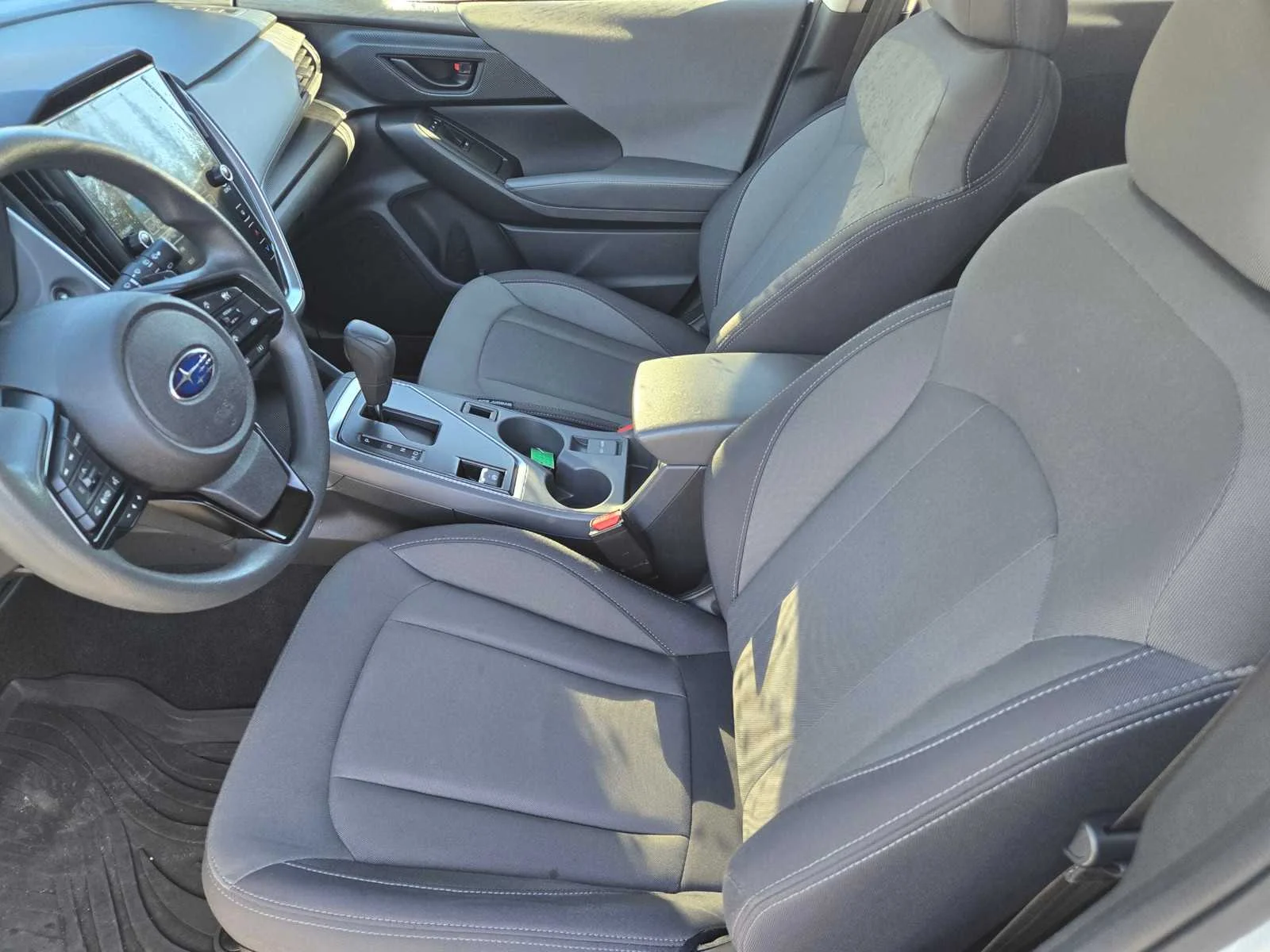 Used 2025  Subaru Premium image 23