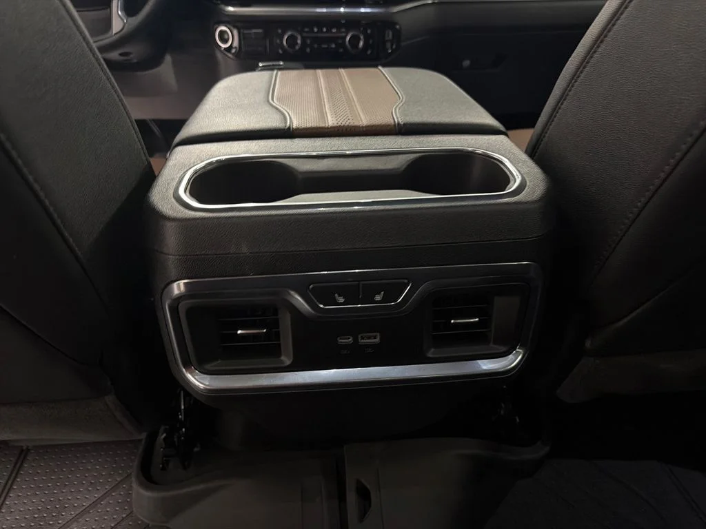 Used 2025 Gray Chevrolet High Country image 14