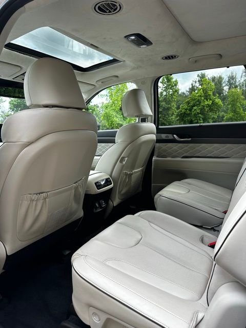 Used 2021 Hyper White Hyundai Calligraphy image 16