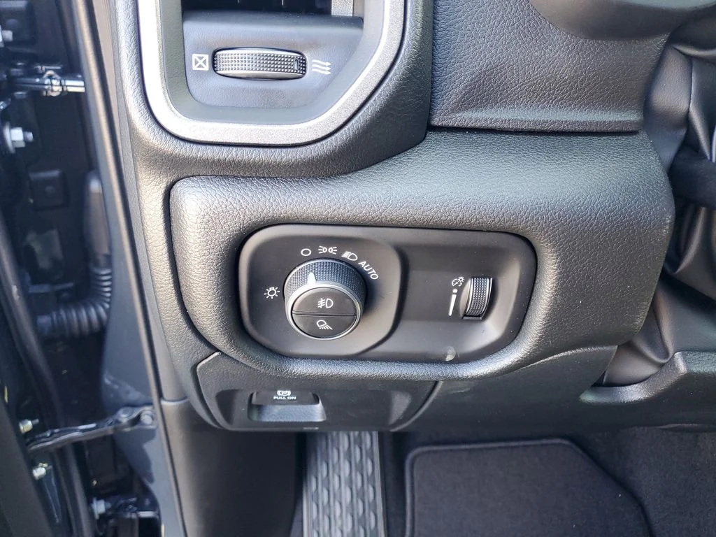 New 2025 Forged Blue Metallic Exterior Paint RAM Tradesman image 11