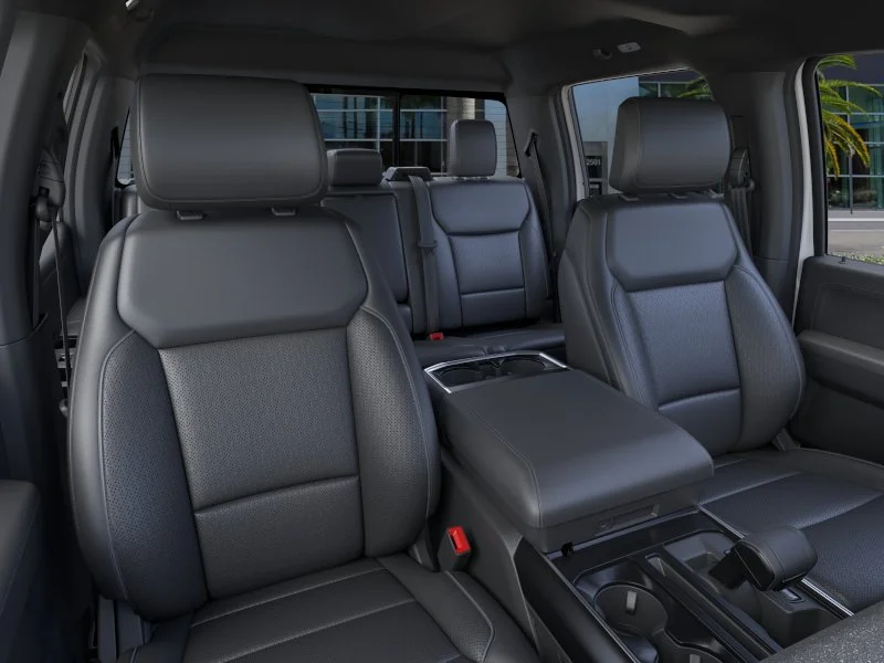 New 2026 Oxford White Ford Lariat® image 35