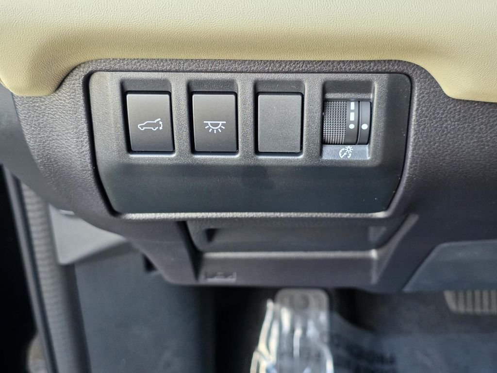 New 2026 CRYSTAL BLACK SILICA Subaru Limited 7-Passenger image 32