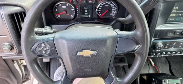 Used 2018 White Chevrolet Flat Bed image 18