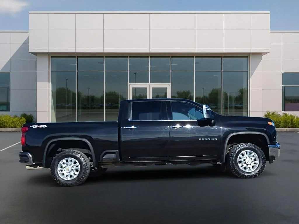 Used 2022 Mosaic Black Metallic Chevrolet LTZ image 8