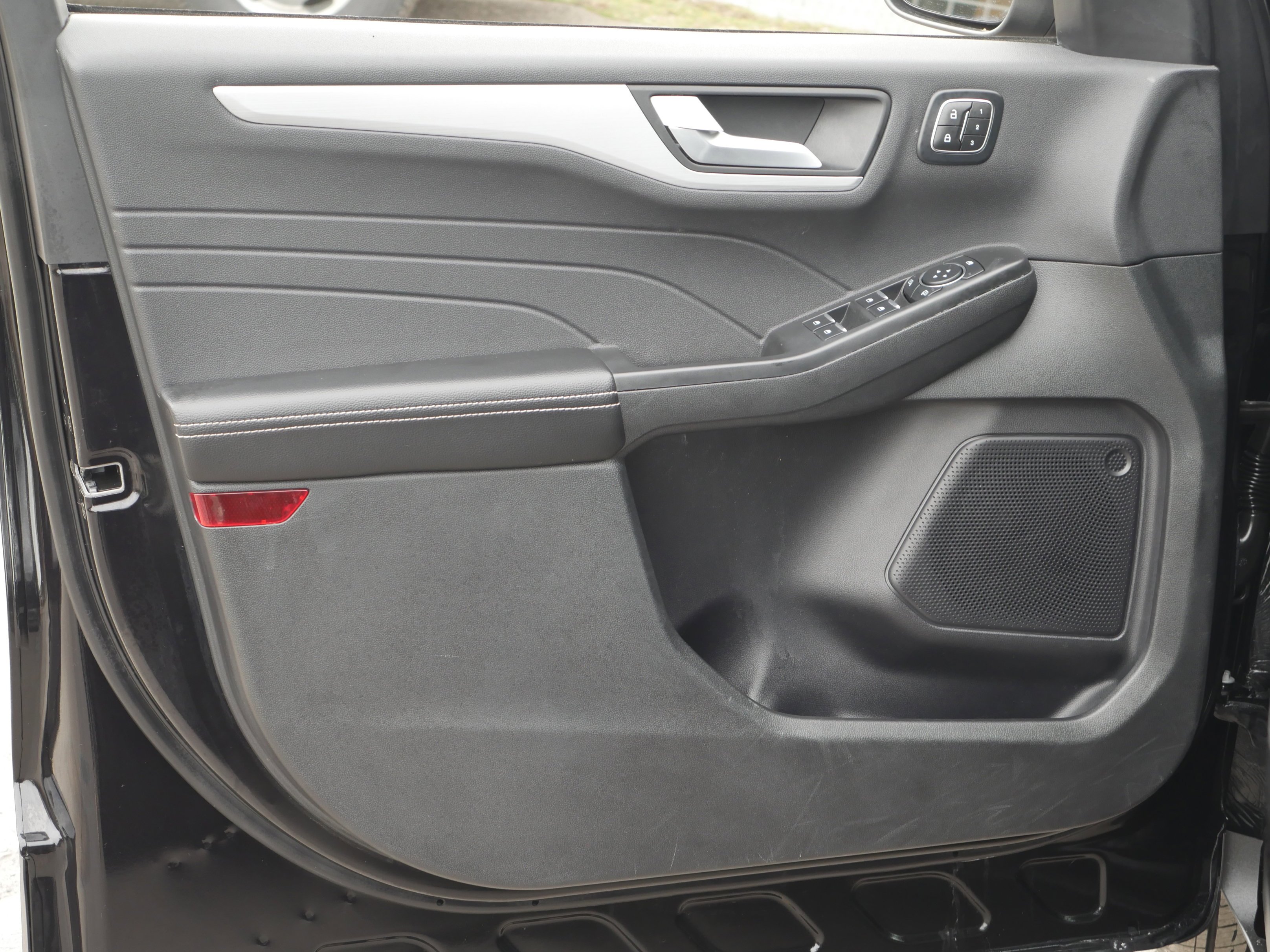 2025 Ford Escape Platinum - Photo 34