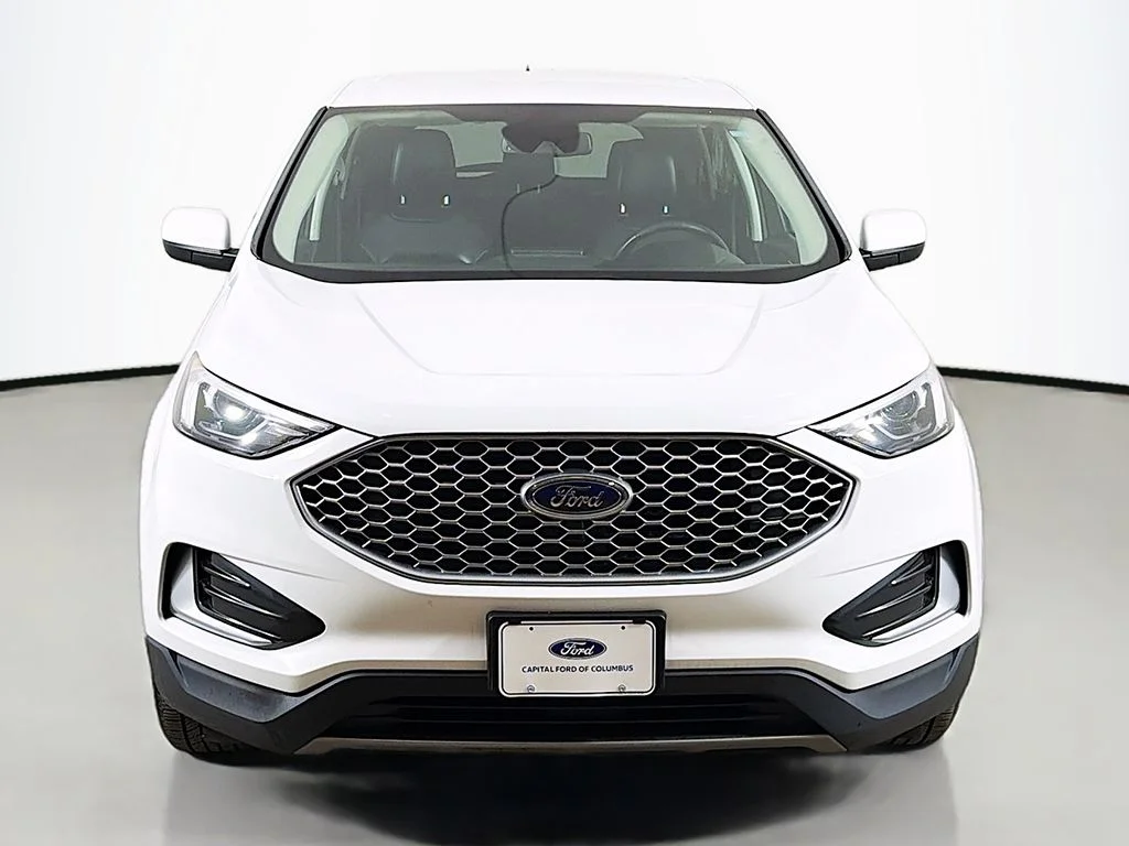 Used 2023 Oxford White Ford SEL image 11