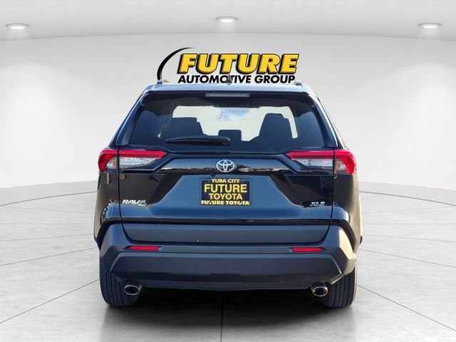 Used 2025 Black Toyota XLE image 5