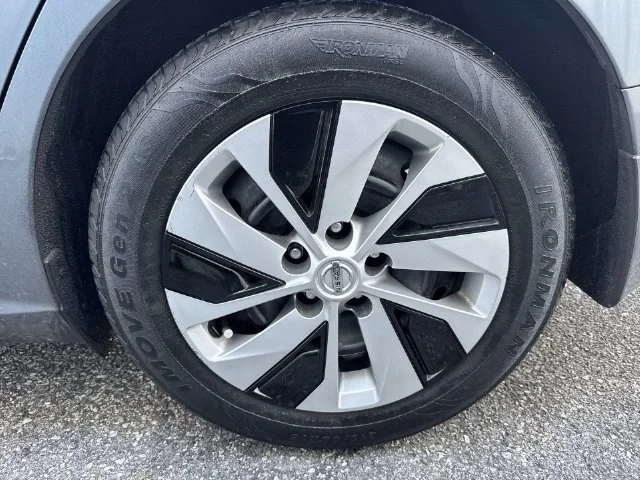 Used 2020 Gray Nissan 2.5 S image 33