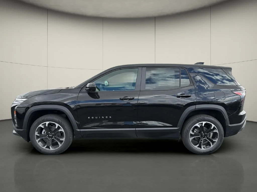 New 2027 Mosaic Black Metallic Chevrolet LT image 4