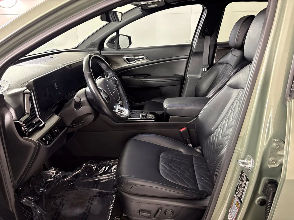 Used 2023 Green Kia X-Line image 26