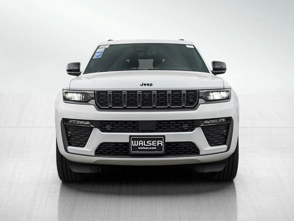 New 2026 Bright White Clearcoat Jeep Limited image 2