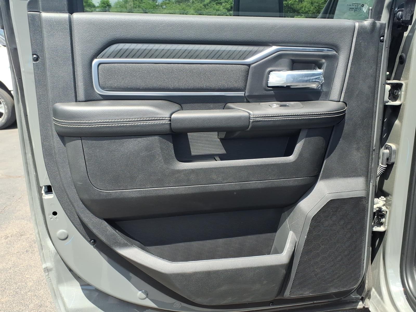 New 2026 Ceramic Gray Clear-Coat Exterior Paint RAM Big Horn image 9