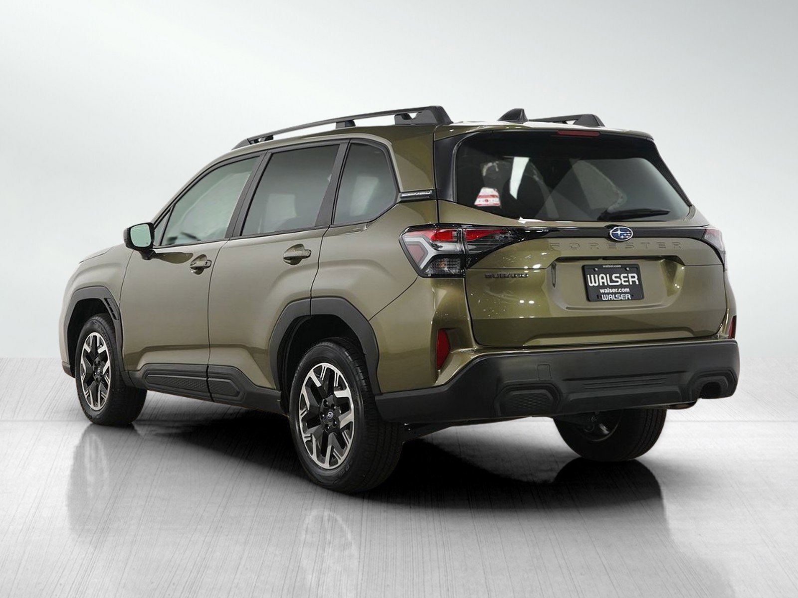 Used 2025 Autumn Green Metallic Subaru Premium image 3
