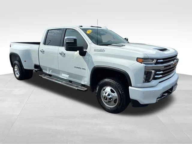 Used 2023 Summit White Chevrolet High Country DRW image 8