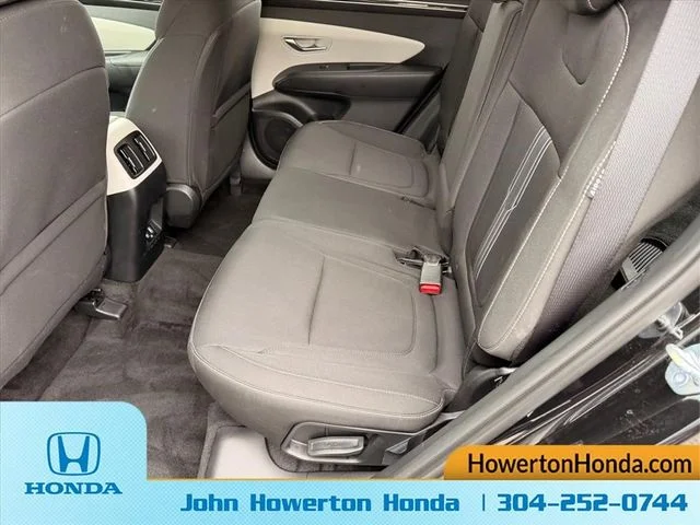 Used 2024 Black Hyundai SEL image 13