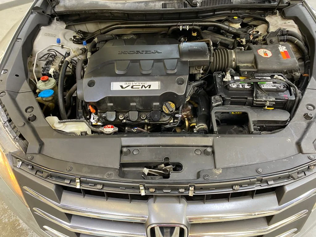 Used 2012 Silver Honda EX-L image 9