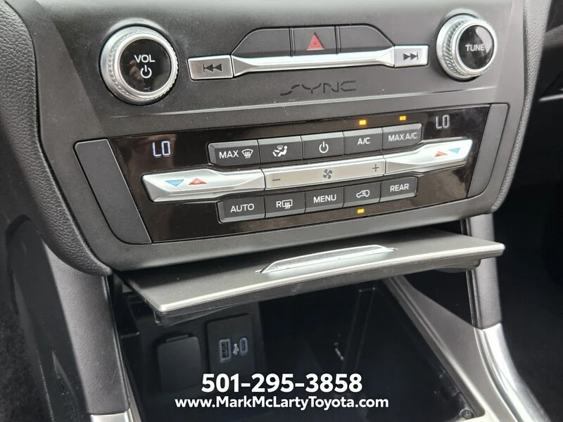 Used 2020 Red Metallic FORD XLT RWD image 20