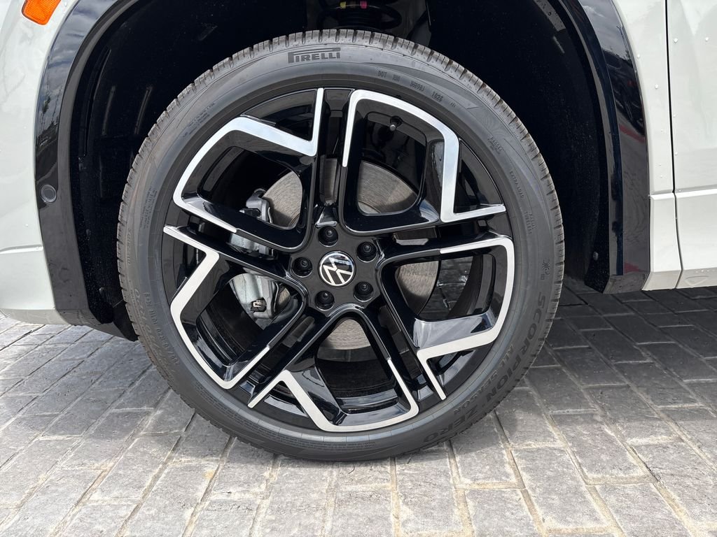 New 2026 Sandstone Volkswagen 2.0T SEL R-Line Turbo image 27