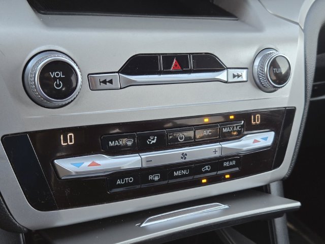 Used 2020 Red Ford XLT image 28