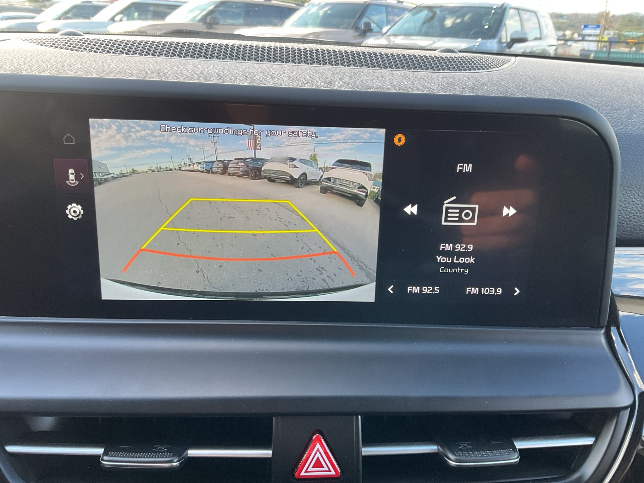 Used 2025 Snow White Pearl Kia S image 23