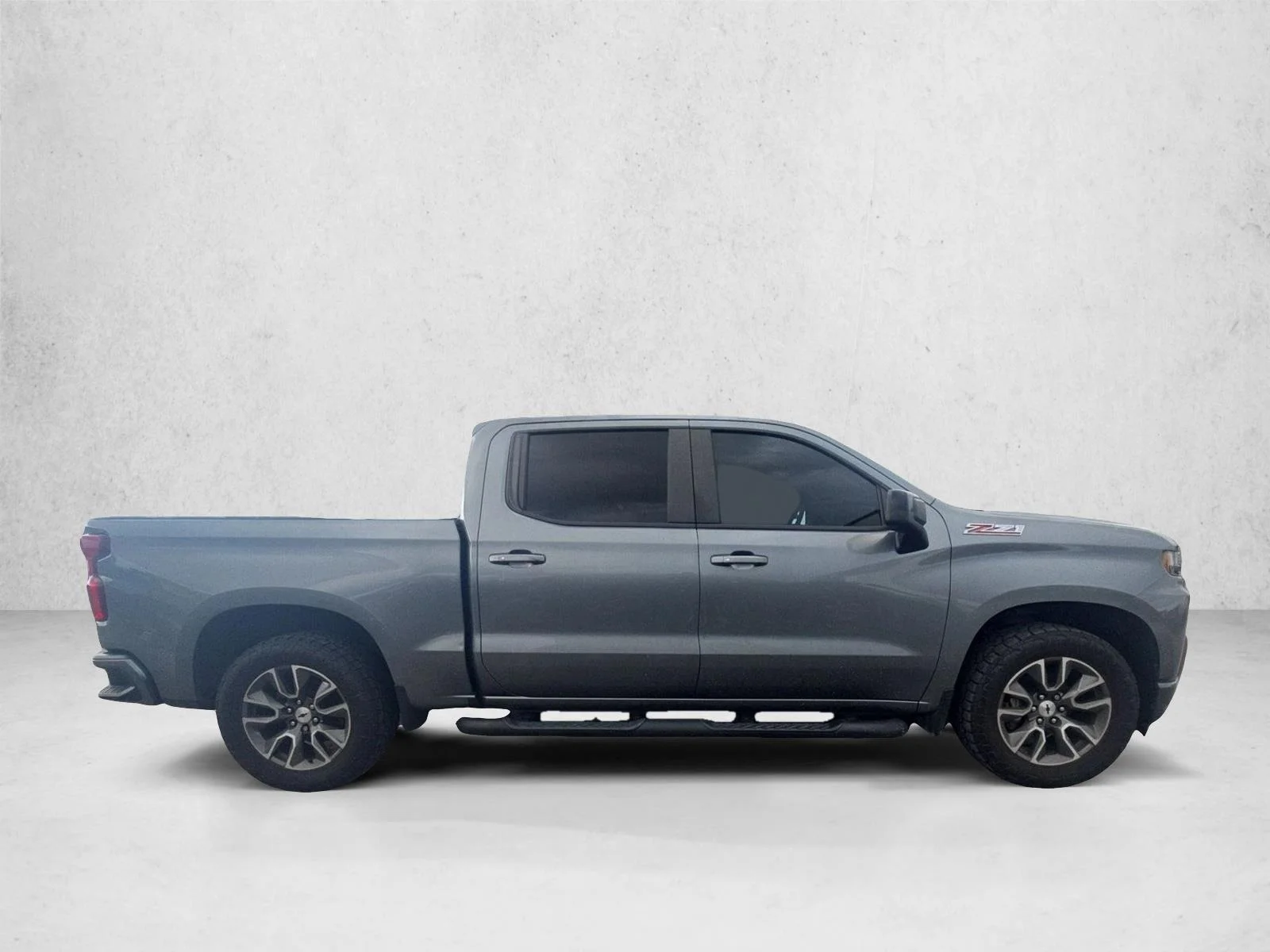 Used 2019 Satin Steel Metallic Chevrolet RST image 4