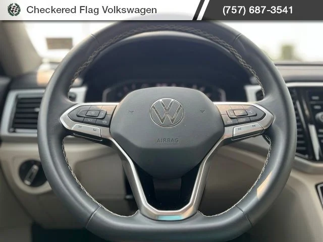 Used 2023 Pure White Volkswagen 3.6L V6 SE w/Technology image 34