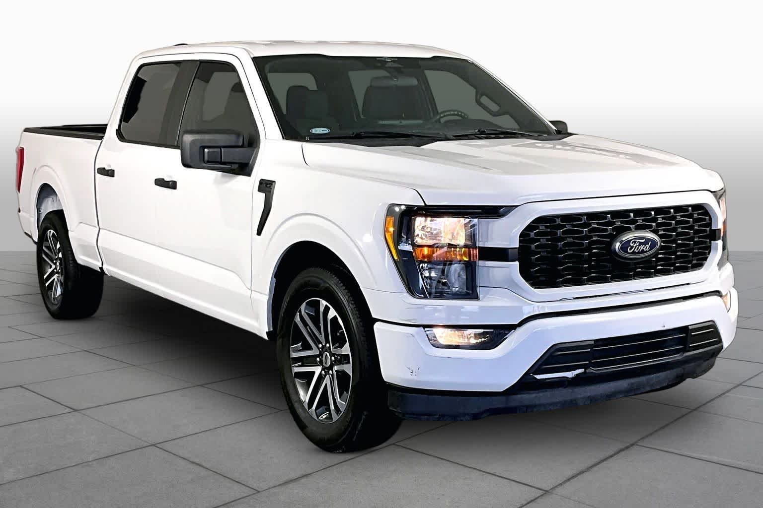 Used 2023 Oxford White Ford XL image 3