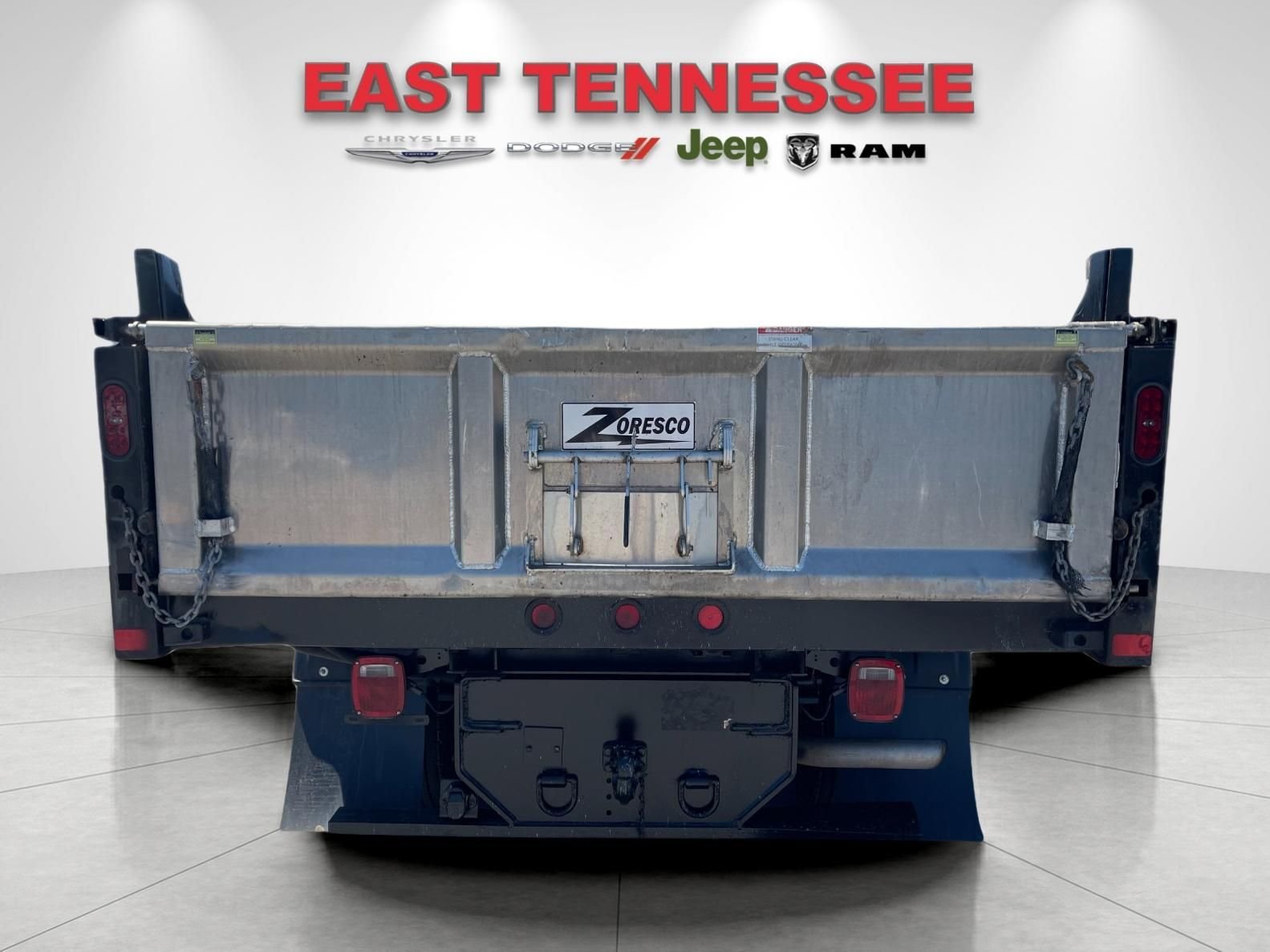 Used 2023 White Ford XL image 4