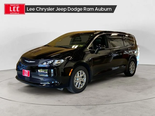 2026 Chrysler Voyager LX
