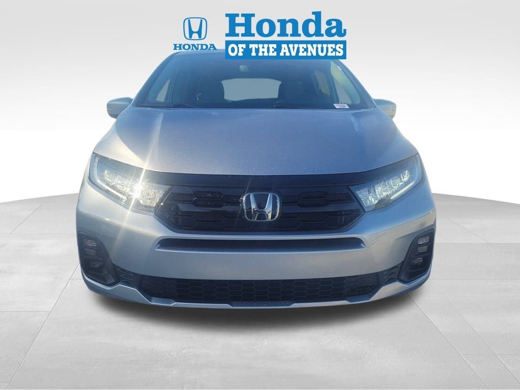 2026 Honda Odyssey Touring - Photo 2