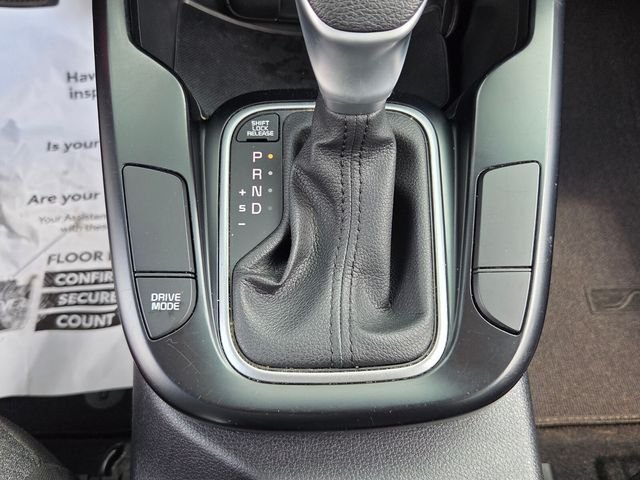 Used 2021 Orange Kia S image 19
