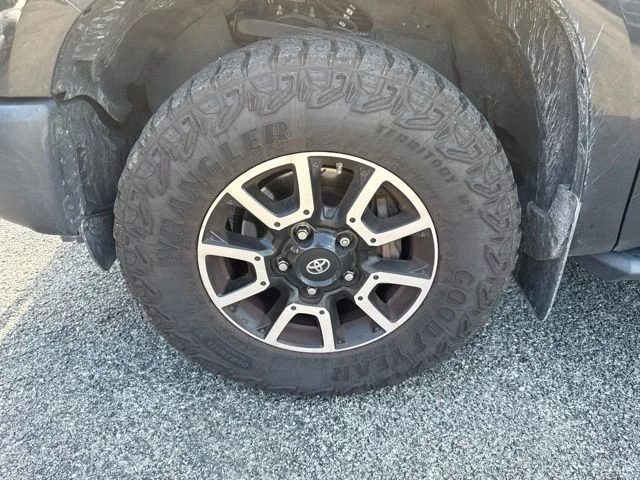 Used 2019 Black Toyota SR5 image 9