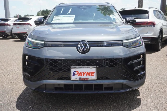 New 2026 Platinum Gray Metallic Volkswagen SE R-Line Black image 2