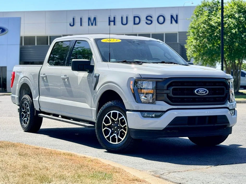 Used 2023 White Ford XLT image 2