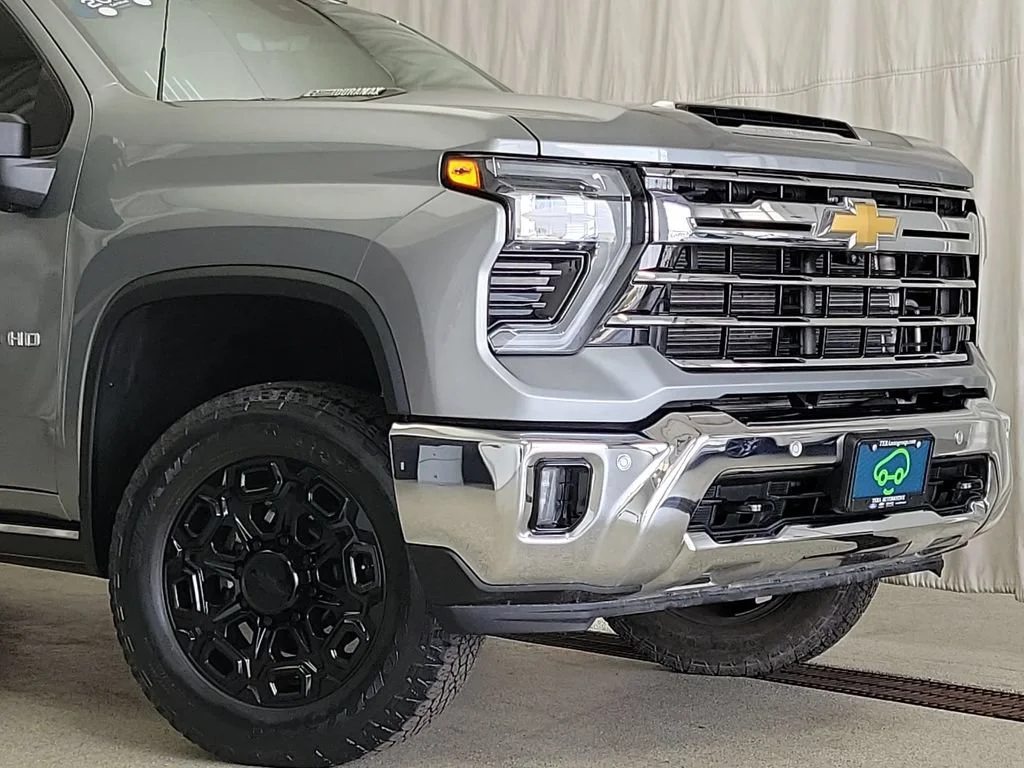 2024 Chevrolet Silverado 2500HD LTZ - Photo 6