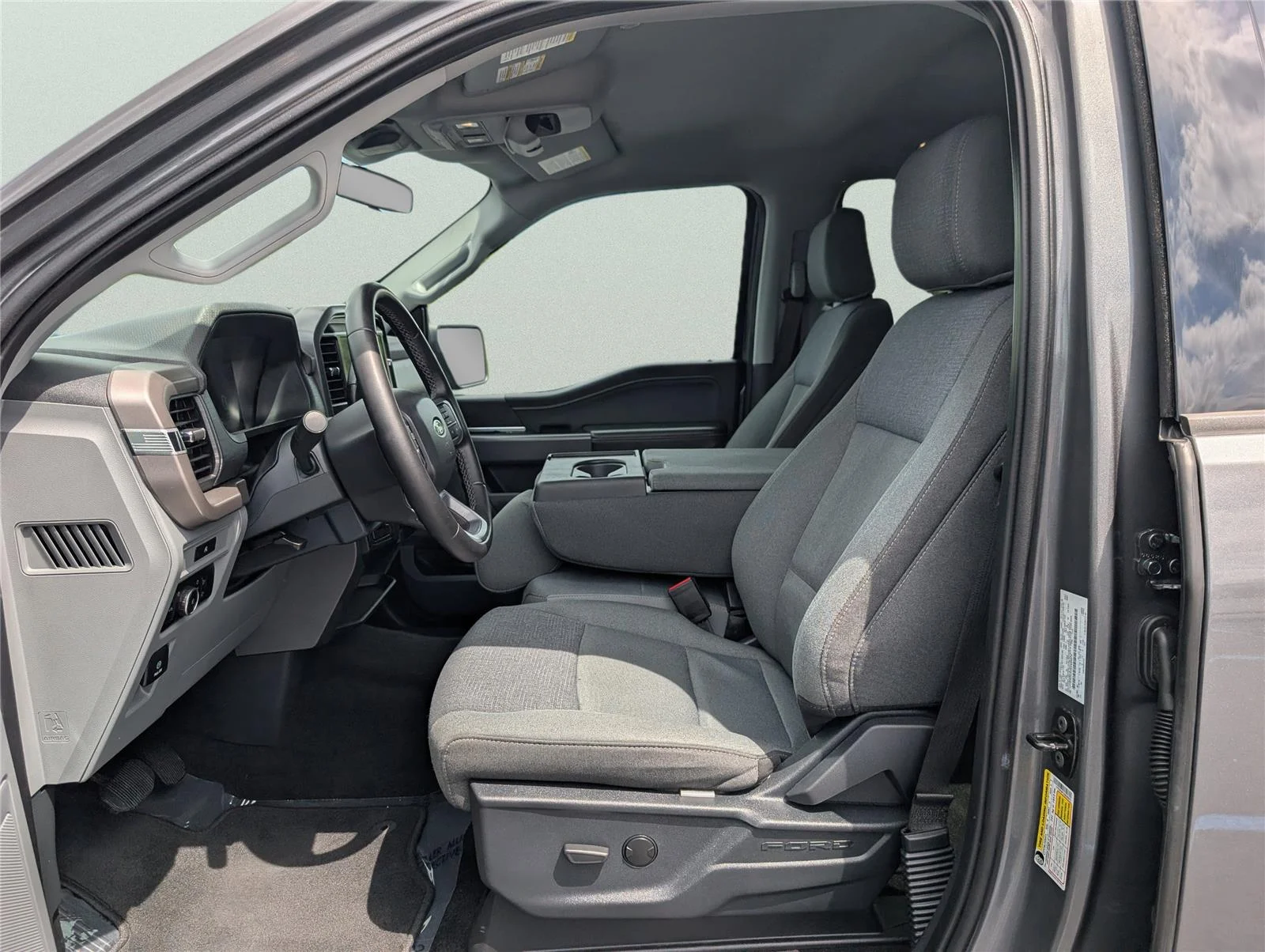 Used 2025 Carbonized Gray Ford XLT image 16