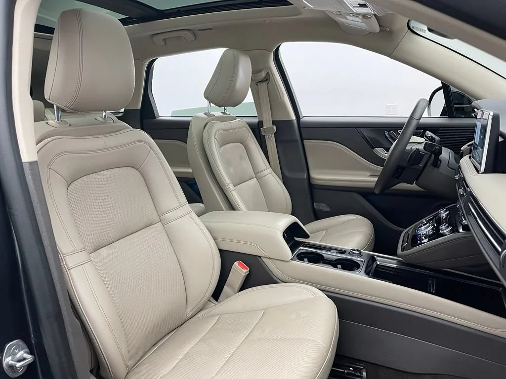 Used 2022 Blue Lincoln Reserve image 35
