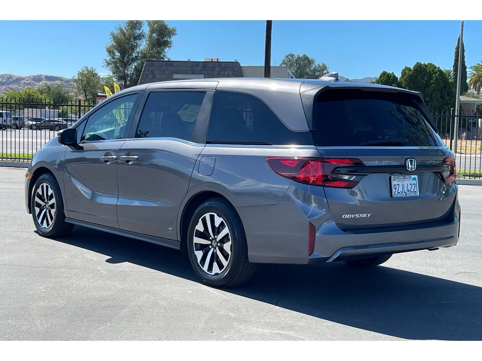 Used 2026 Modern Steel Metallic Honda EX-L image 3