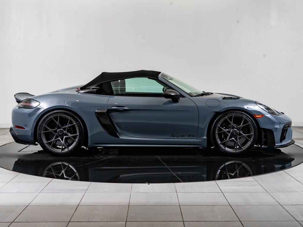 Certified Used 2024 Arctic Grey Porsche RS image 9
