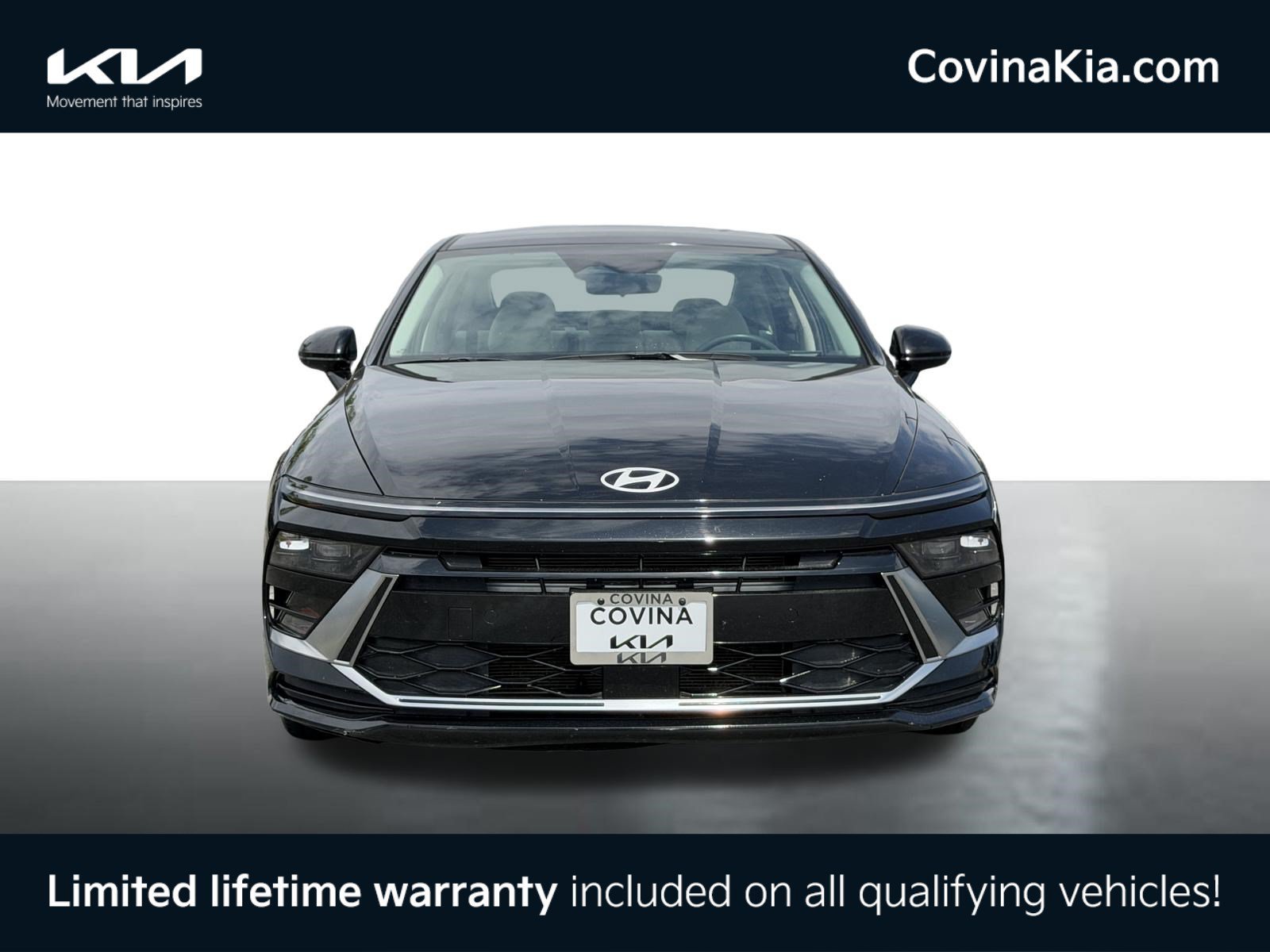Used 2025 Abyss Black Hyundai SEL image 3