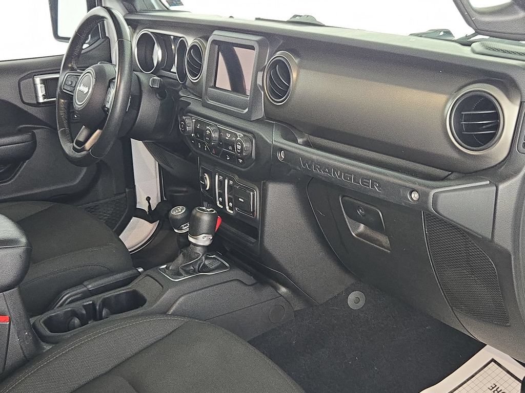 Used 2019 White Jeep Sport S 4x4 image 33