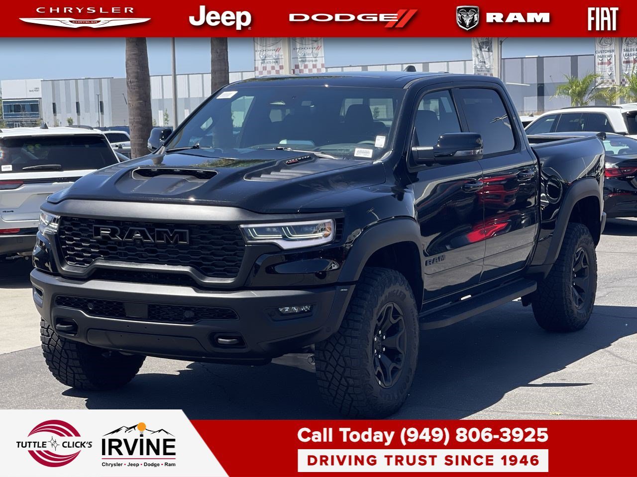 New 2026 Diamond Black Crystal Pearl-Coat Exterior Paint RAM RHO image 3