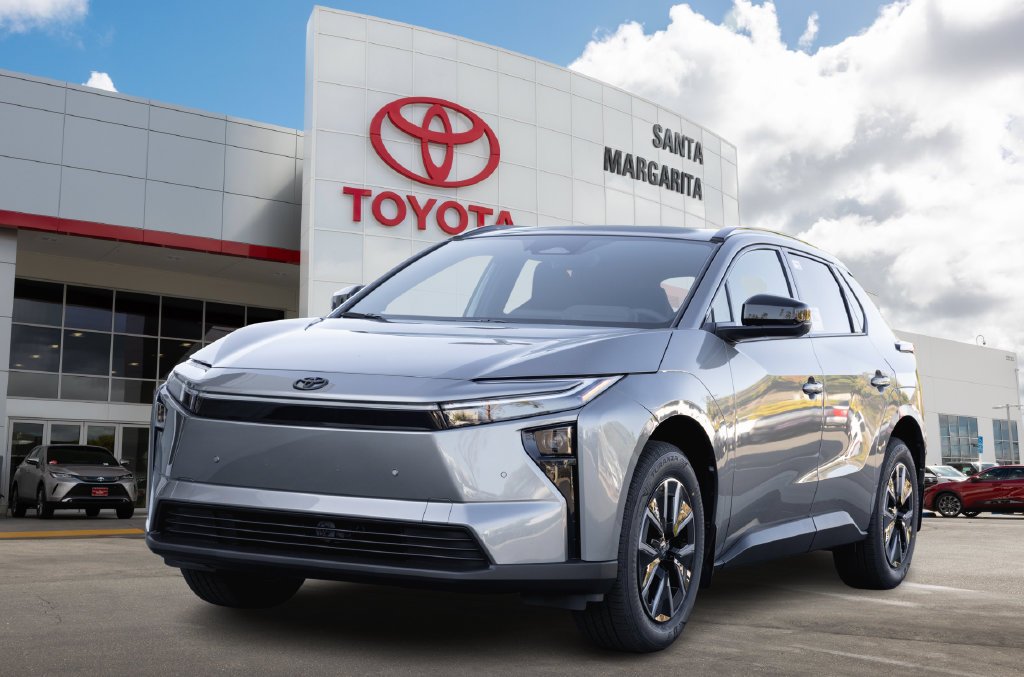 2027 Toyota bZ XLE