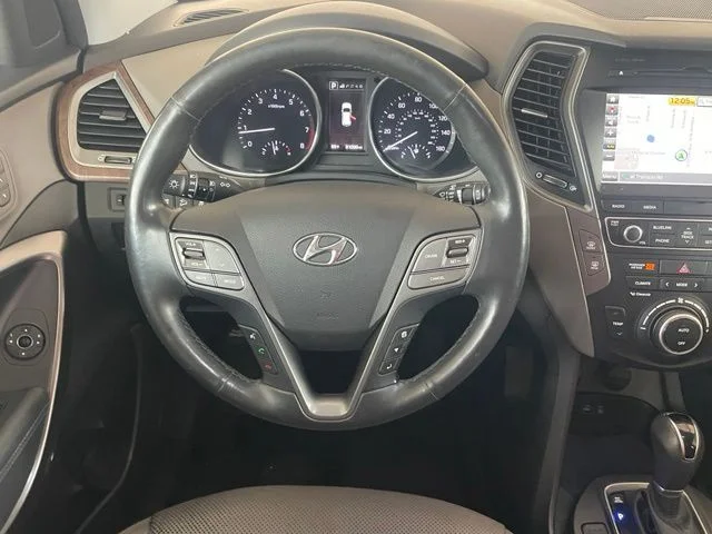 Used 2018 White Hyundai 2.4 Base image 17